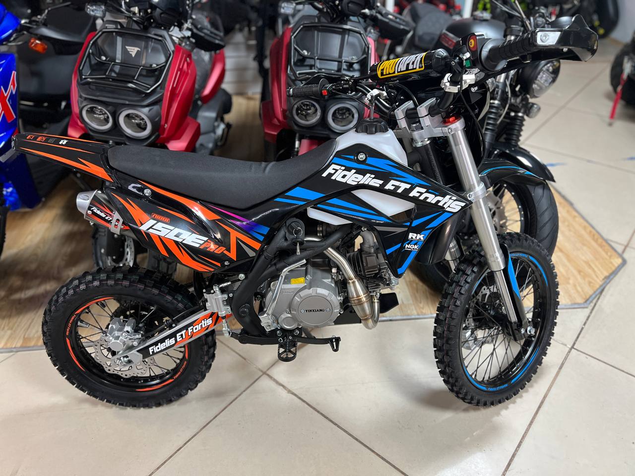 Мотоцикл (питбайк) PROMAX FIDET (ФАЙДЕТ) 190E PRO 17/14 в Новочебоксарске