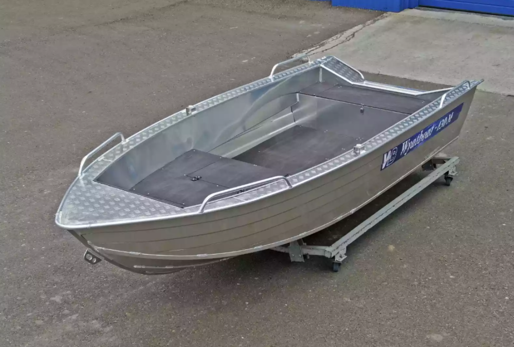 Алюминиевая лодка  Wyatboat-430М FISH в Новочебоксарске