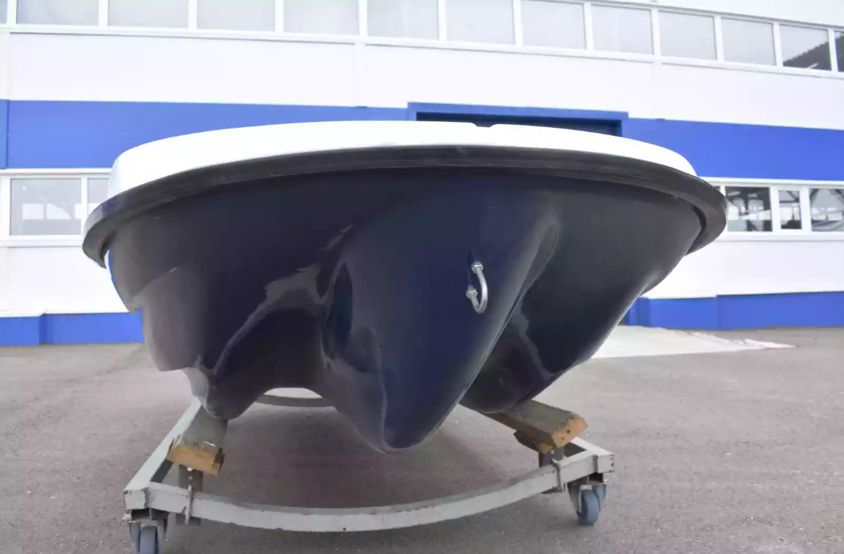 Стеклопластиковая лодка Пингвин New (тримаран) в Новочебоксарске