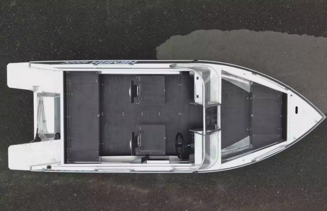 Алюминиевая лодка  Neman-400 DC в Новочебоксарске