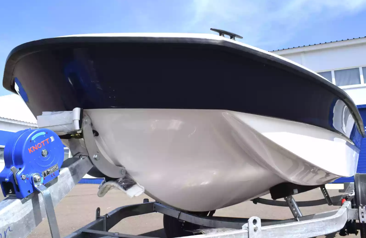 Стеклопластиковая лодка Wyatboat 430 тримаран в Новочебоксарске