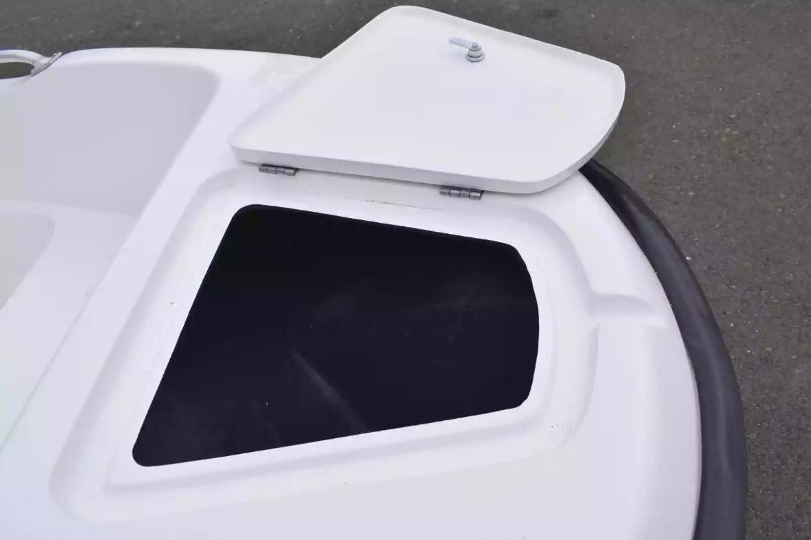 Стеклопластиковая лодка Пингвин New (тримаран) в Новочебоксарске