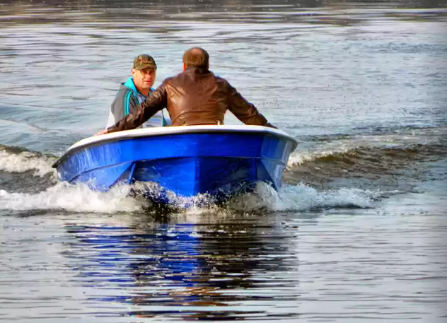 Стеклопластиковая лодка Wyatboat 430 тримаран в Новочебоксарске