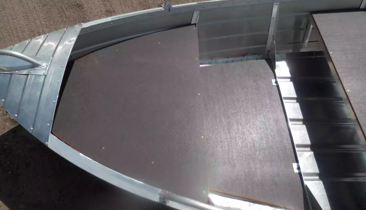 Алюминиевая лодка Вятка-Профи 32 в Новочебоксарске