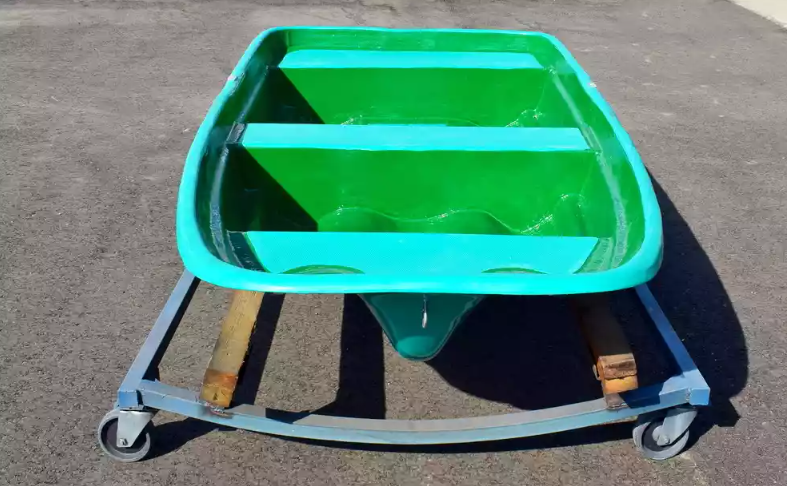 Стеклопластиковая лодка Старт (тримаран) в Новочебоксарске