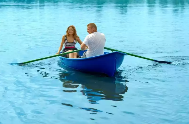 Стеклопластиковая лодка Дельфин в Новочебоксарске