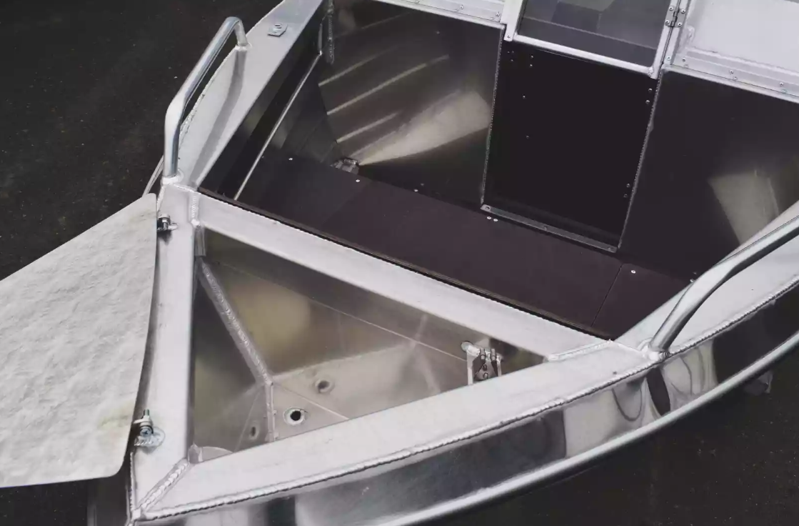 Алюминиевая лодка  Neman-400 DC в Новочебоксарске