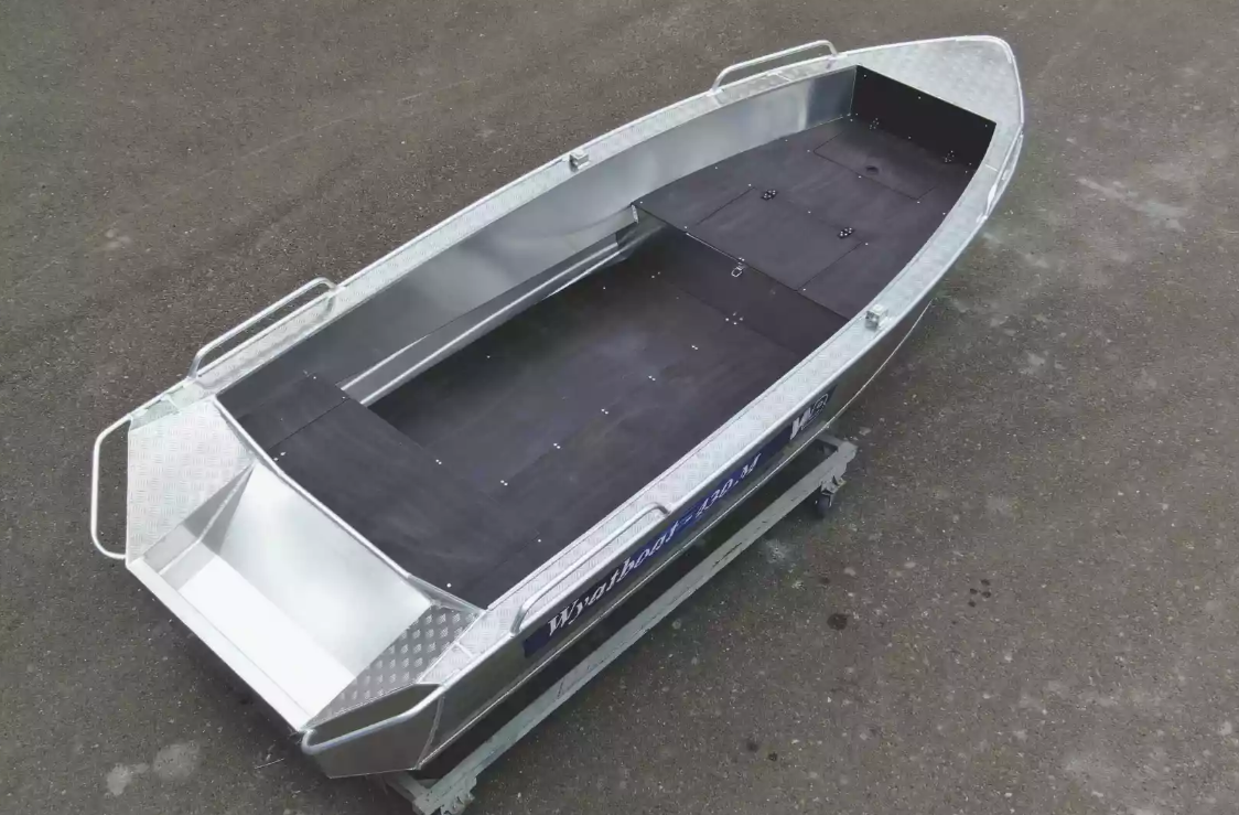 Алюминиевая лодка  Wyatboat-430М FISH в Новочебоксарске
