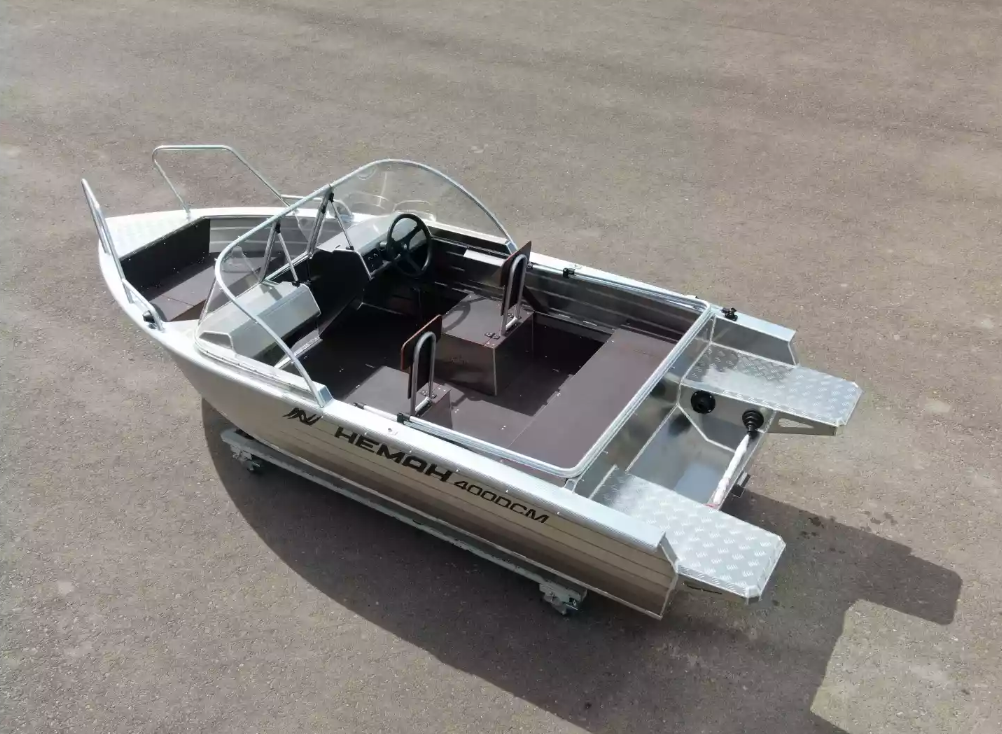 Алюминиевая лодка  Неман-400 DCM NEW в Новочебоксарске