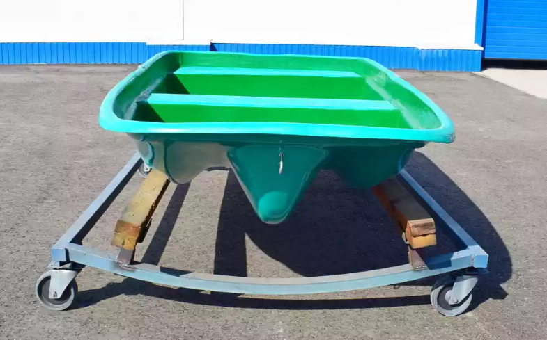 Стеклопластиковая лодка Старт (тримаран) в Новочебоксарске