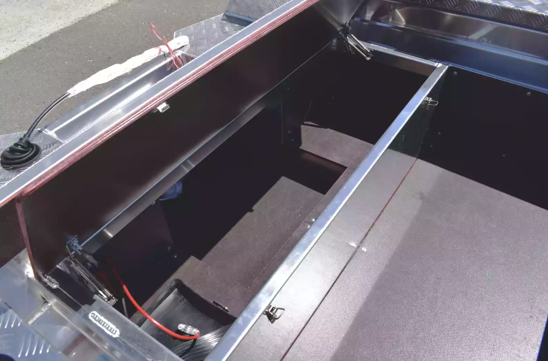 Алюминиевая лодка Wyatboat-390 DCM в Новочебоксарске