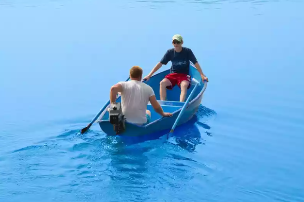 Стеклопластиковая лодка Омуль в Новочебоксарске