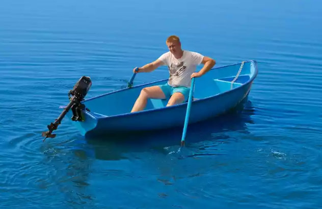 Стеклопластиковая лодка Омуль в Новочебоксарске