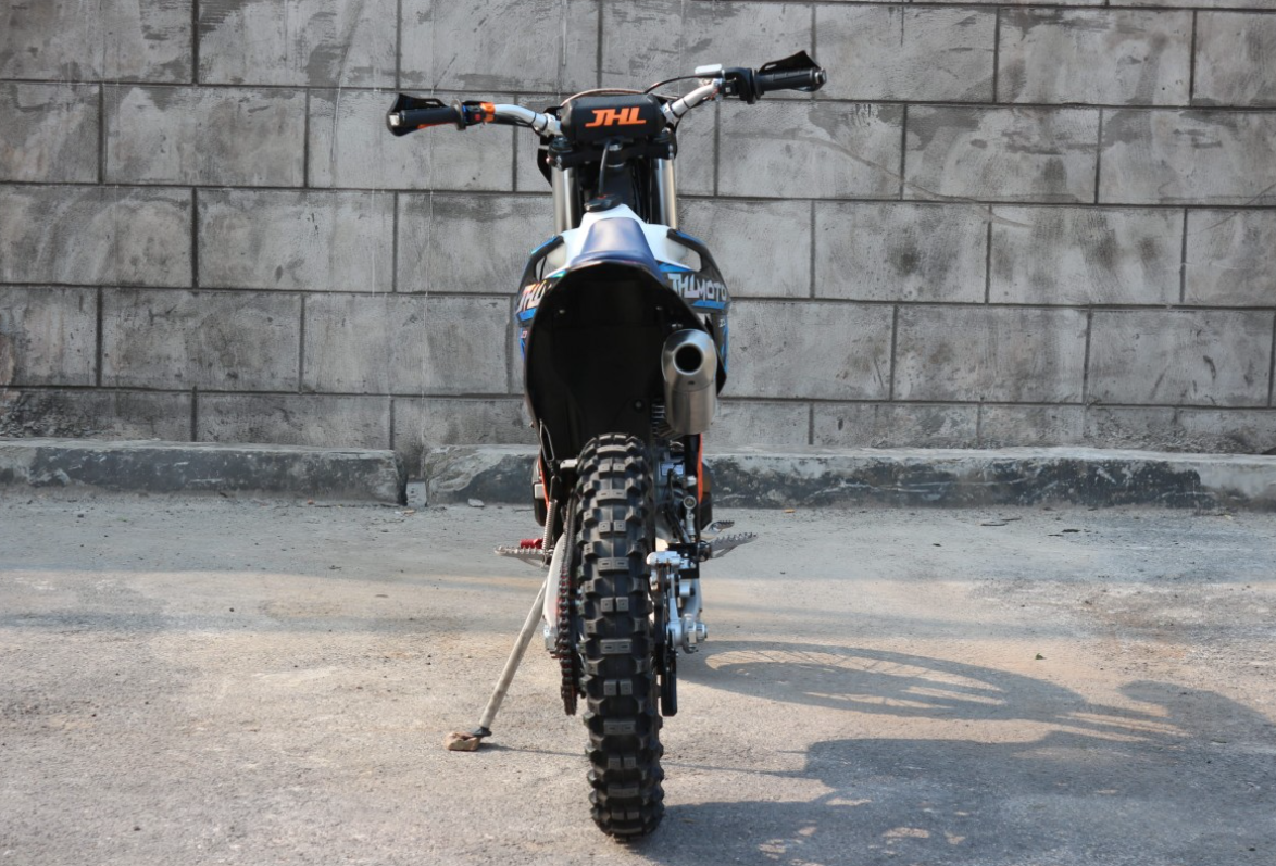 Мотоцикл JHLMOTO JHL Z3 CB250 (172FMM-3A) в Новочебоксарске