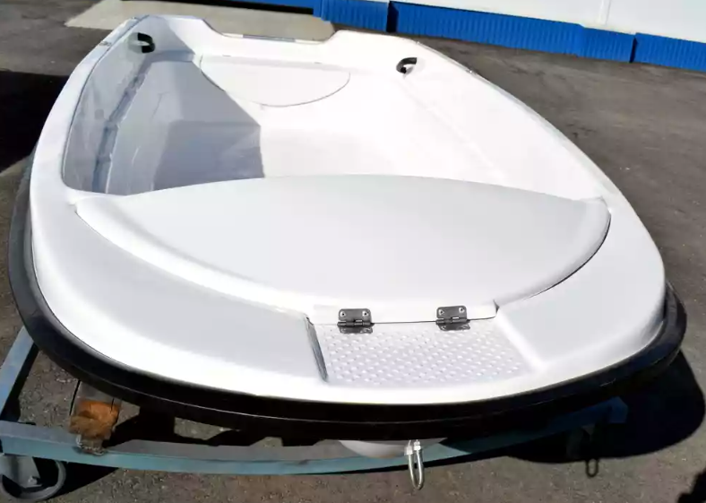 Стеклопластиковая лодка Пингвин (тримаран) в Новочебоксарске