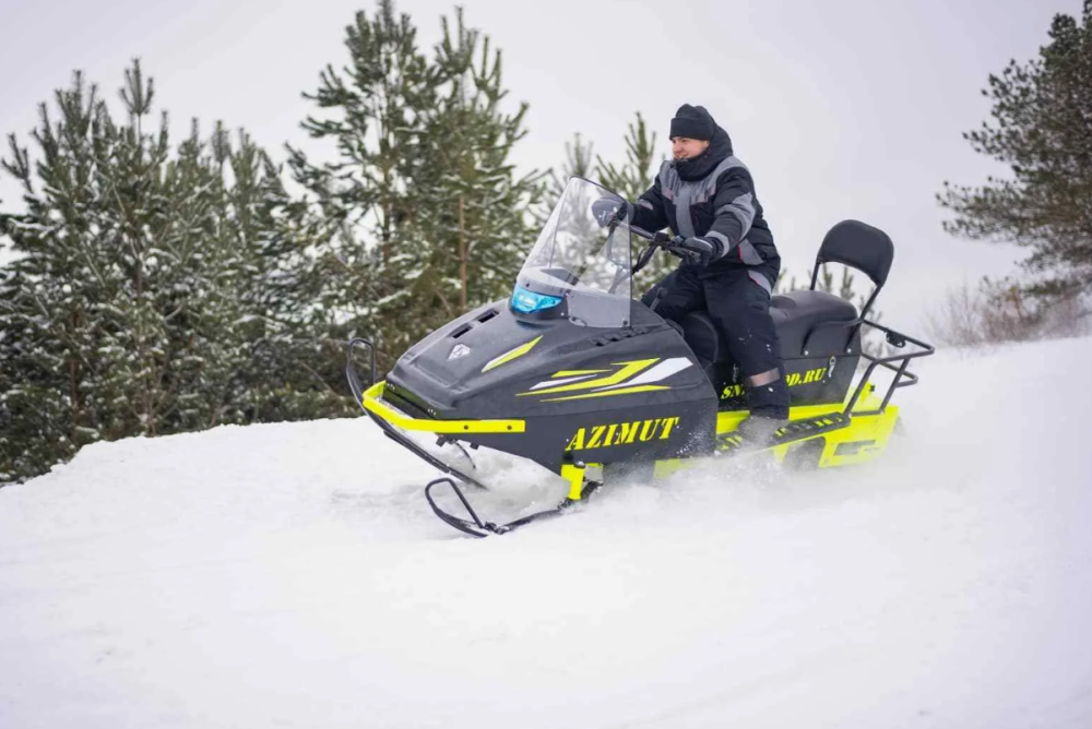 Миниснегоход Бурлак Азимут 24 л.с. , эл.запуск, реверс, тормоз гидравл, капот черный в Новочебоксарске