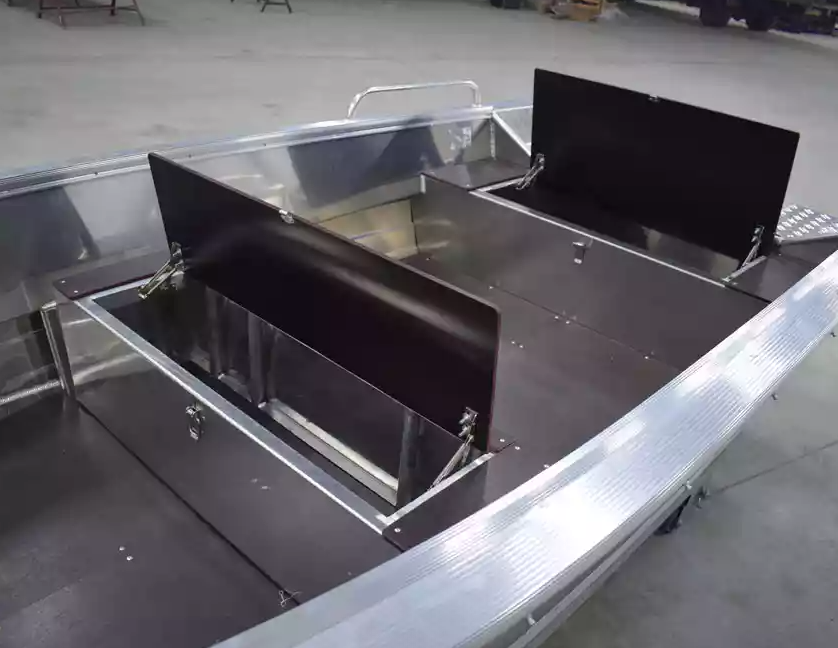 Алюминиевая лодка  Wyatboat-430 Р в Новочебоксарске