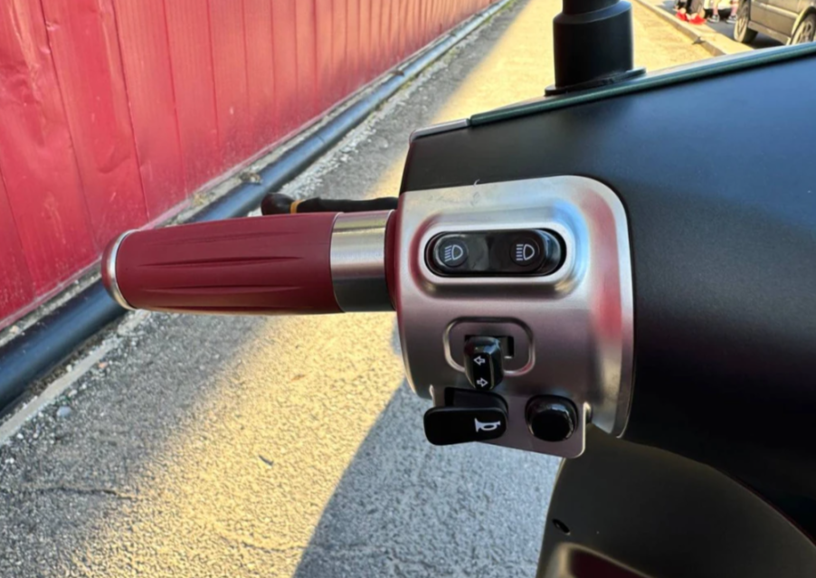 Скутер PROMAX Miami 240 (49) в Новочебоксарске