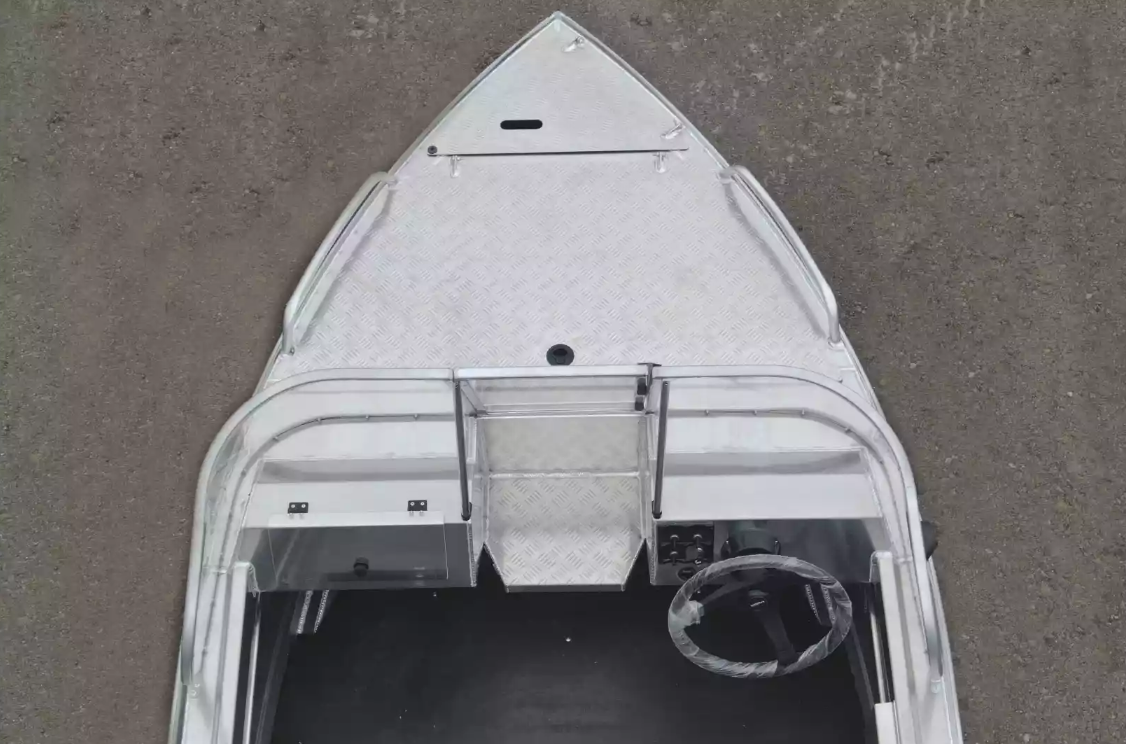 Алюминиевая лодка  Neman-400 PRO в Новочебоксарске