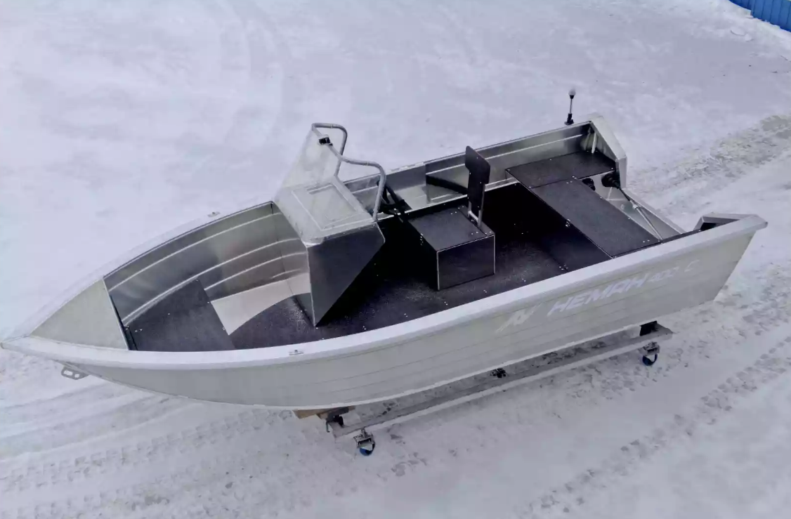 Алюминиевая лодка Неман-400 С в Новочебоксарске