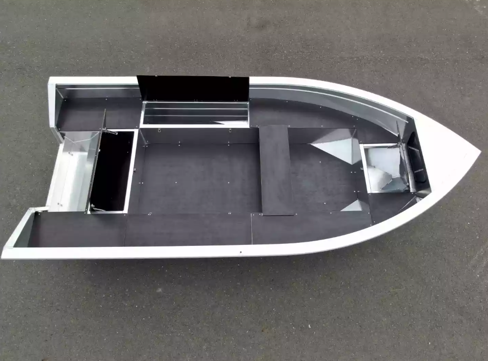 Алюминиевая лодка  Неман-420 в Новочебоксарске