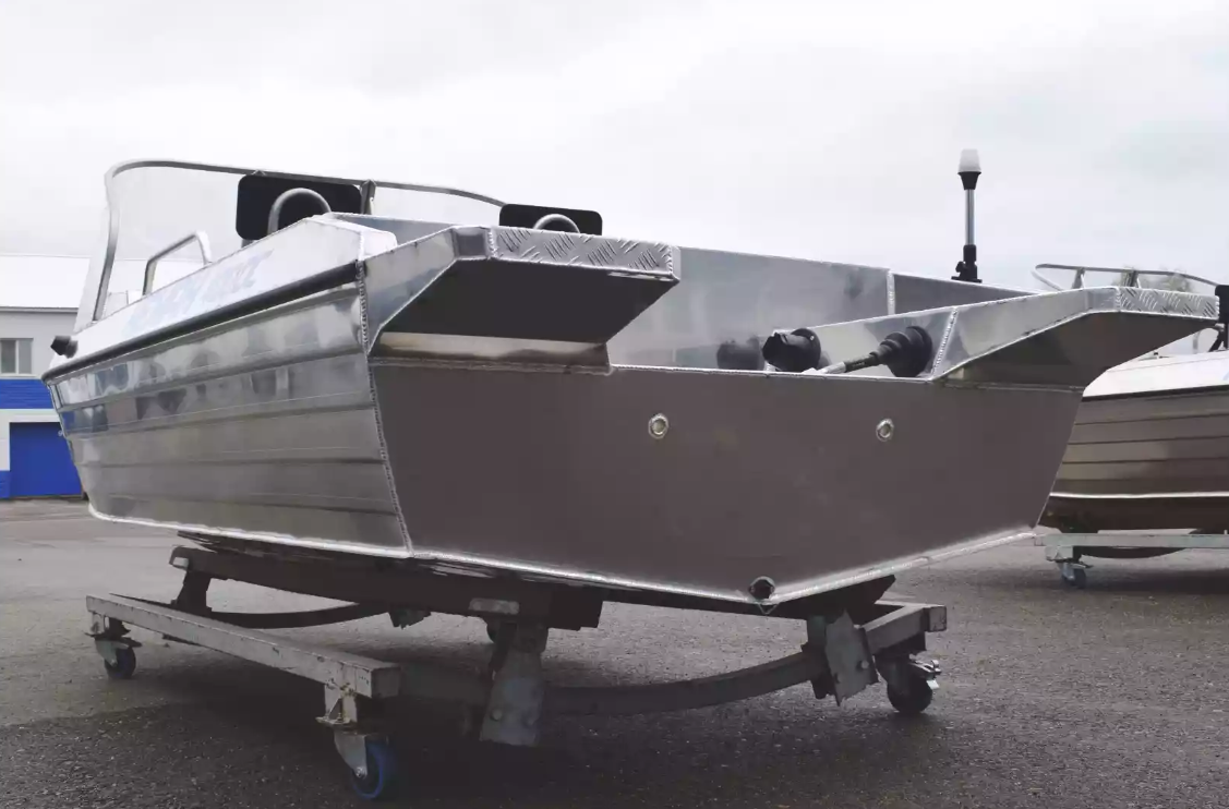 Алюминиевая лодка  Neman-400 DC в Новочебоксарске