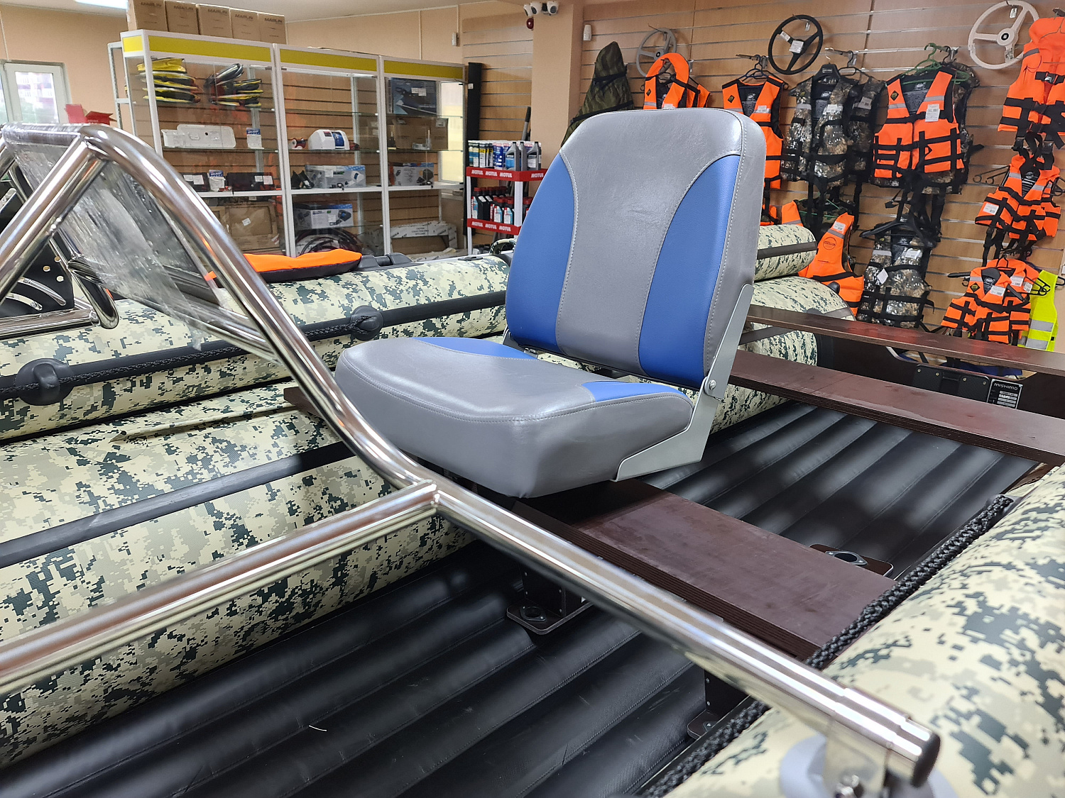 КРЕСЛО МЯГКОЕ РАСКЛАДНОЕ С ПОВОРОТНЫМ МЕХАНИЗМОМ ДЛЯ ЛОДОК в Новочебоксарске