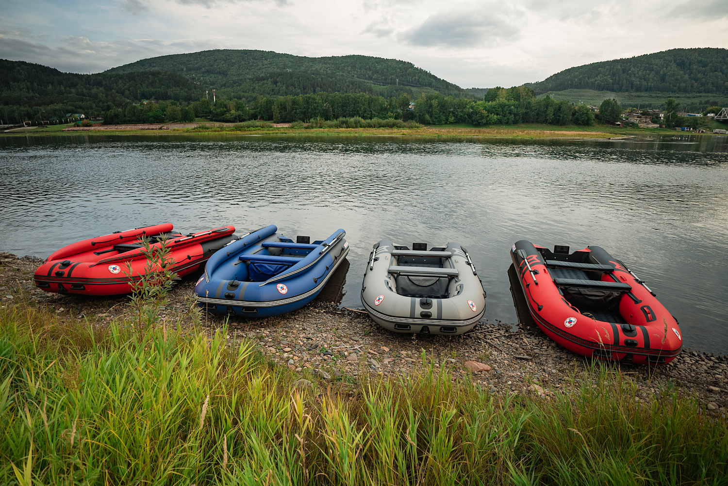 Лодка MISHIMO RIVER FJET PRO 400 под водомет в Новочебоксарске