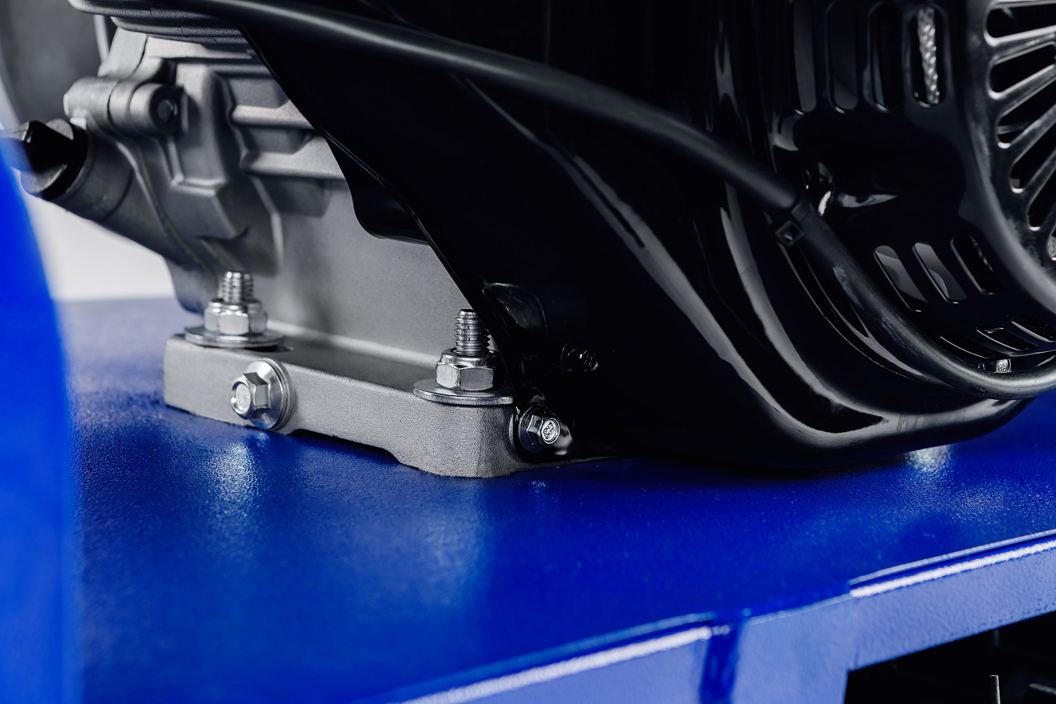 Мотобуксировщик SNOW DOG 17 с эл. запуском (DINKING) в Новочебоксарске