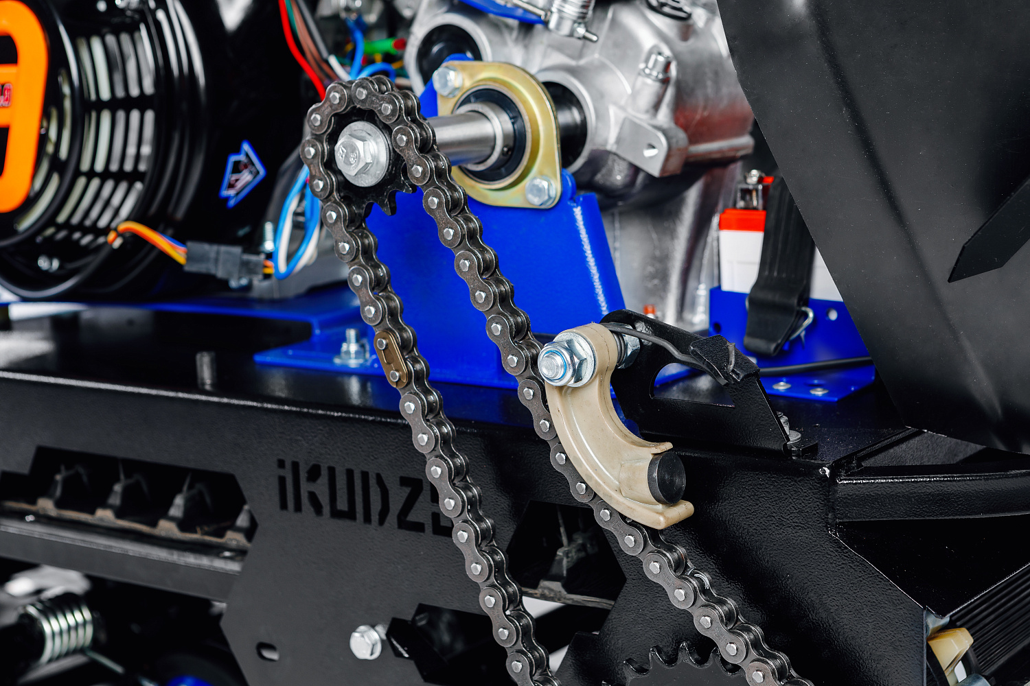 МОТОБУКСИРОВЩИК IKUDZO LONG 2.0 1700/500 EKR20 в Новочебоксарске