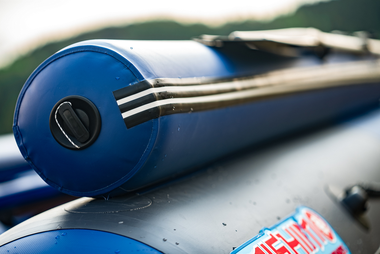 Лодка MISHIMO RIVER FJET PRO 400 под водомет в Новочебоксарске