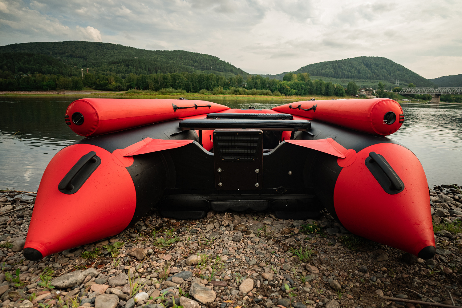 Лодка MISHIMO RIVER FJET PRO 400 под водомет в Новочебоксарске