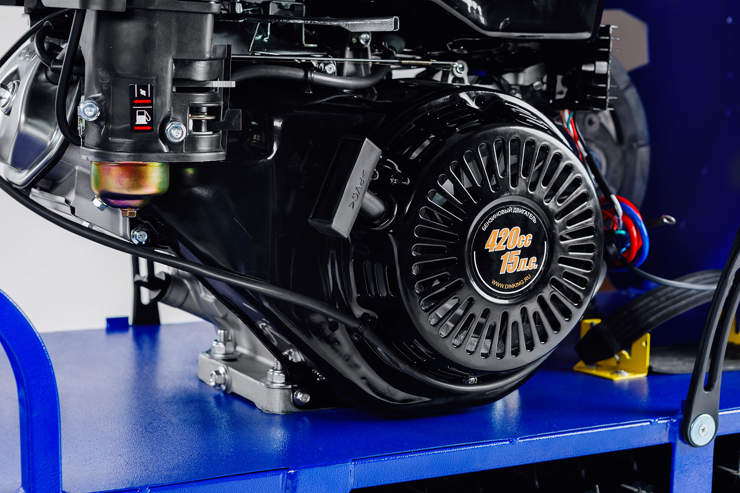 Мотобуксировщик SNOW DOG 17 с эл. запуском (DINKING) в Новочебоксарске