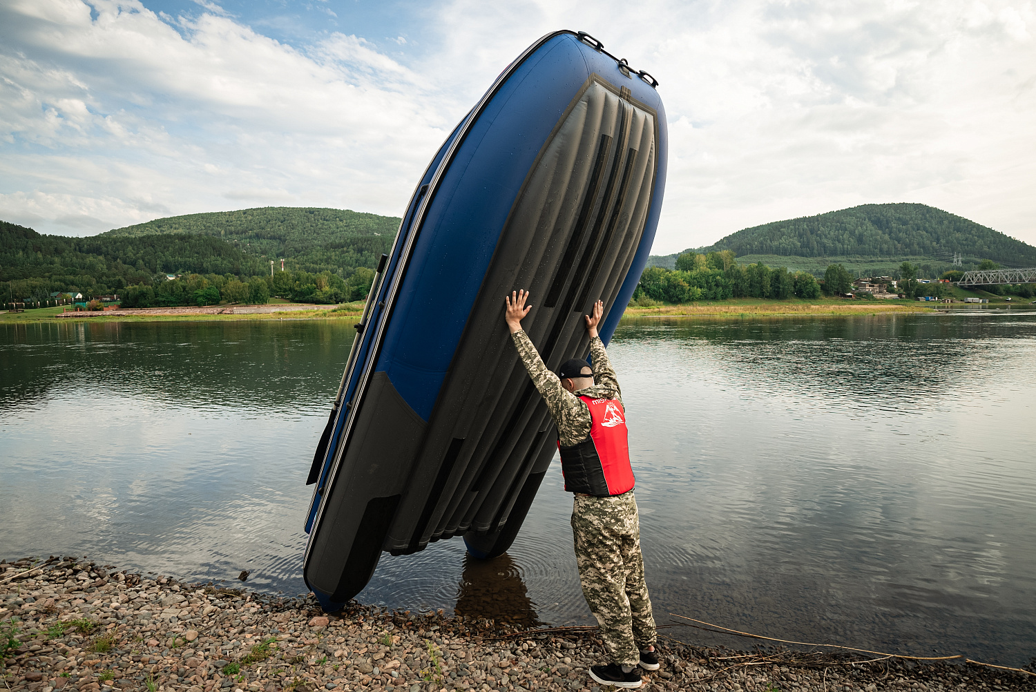 Лодка MISHIMO RIVER FJET PRO 400 под водомет в Новочебоксарске