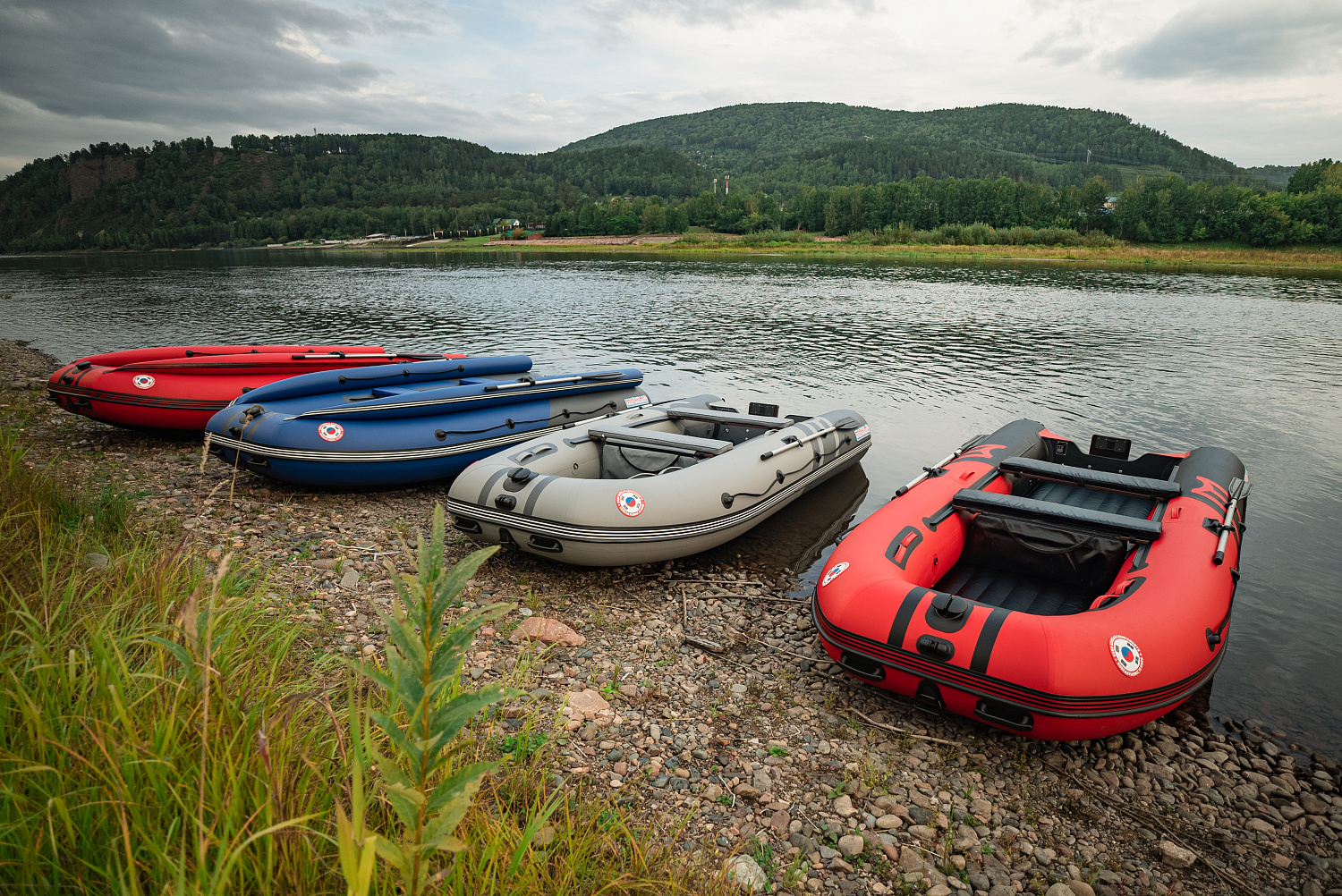 Лодка MISHIMO RIVER FJET PRO 400 под водомет в Новочебоксарске