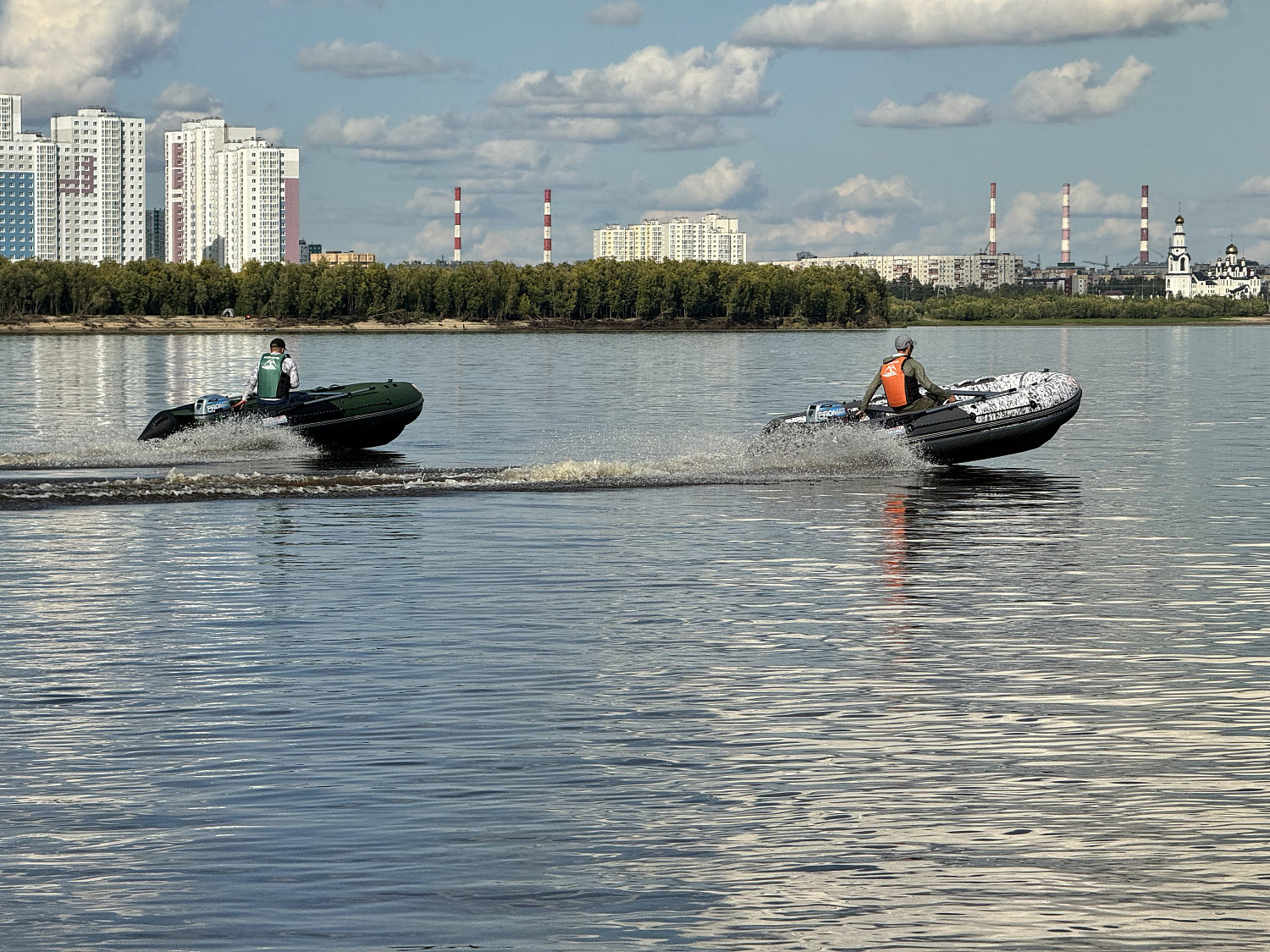 Лодка MISHIMO BIG FLOOR 440 в Новочебоксарске